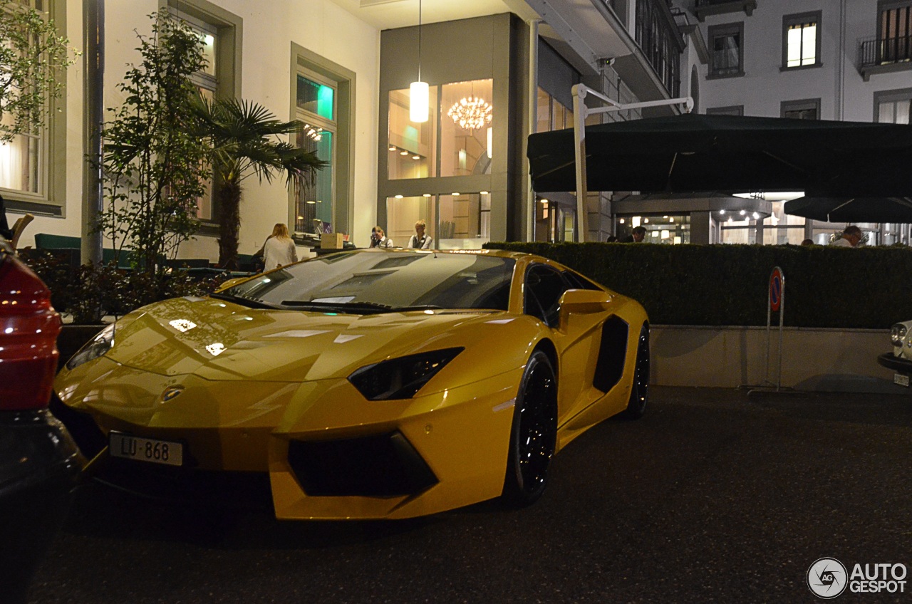 Lamborghini Aventador LP700-4