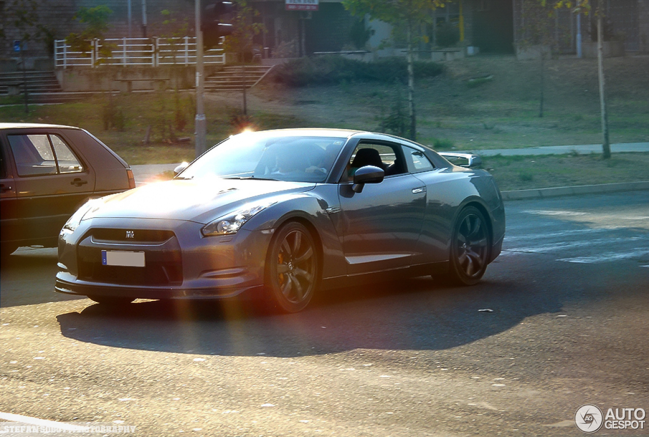 Nissan GT-R