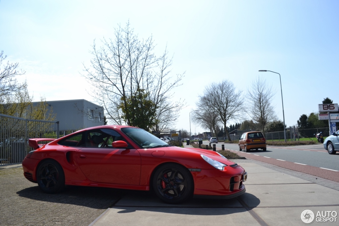 Porsche 996 GT2