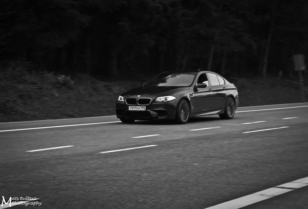 BMW M5 F10 2011