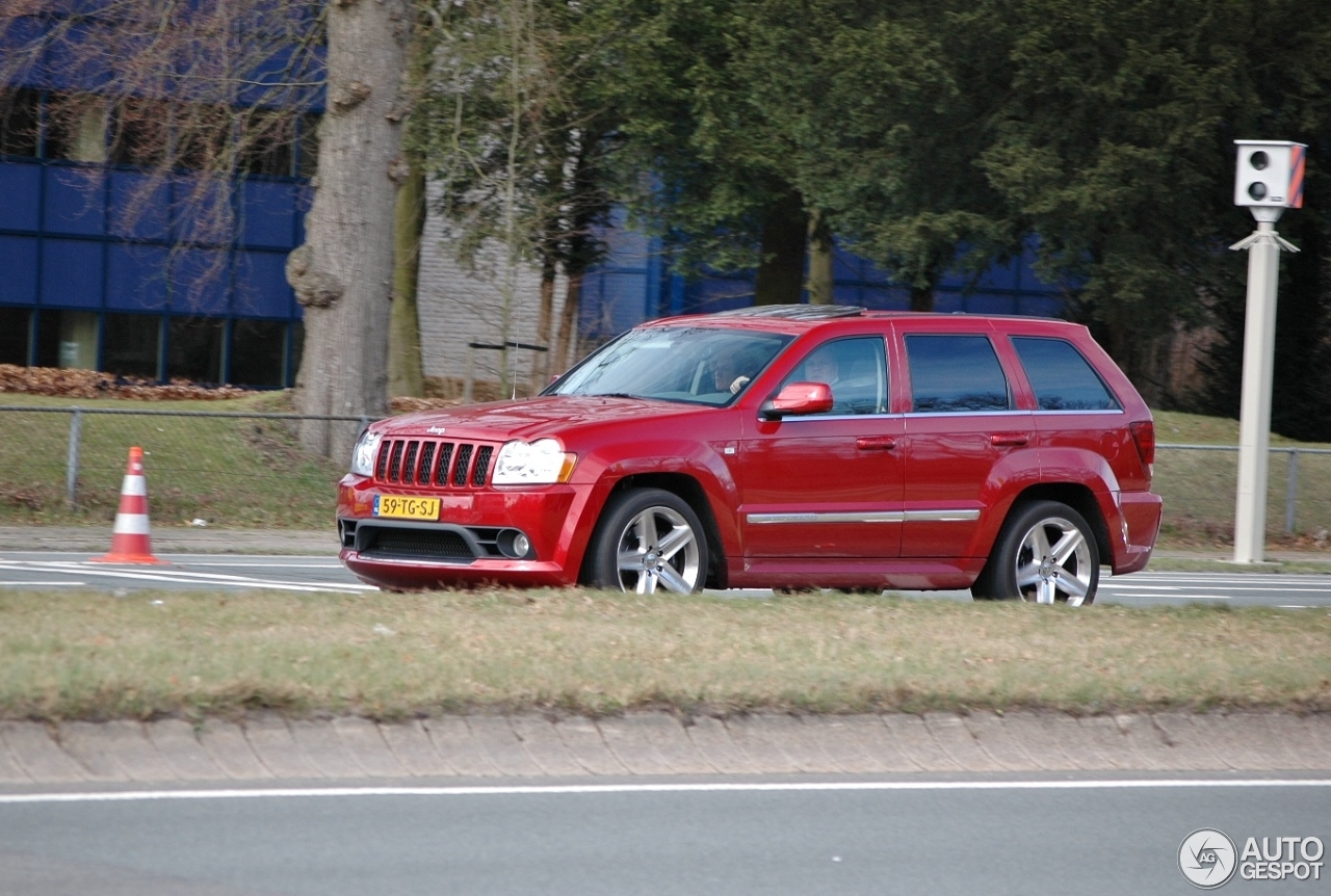 Jeep Grand Cherokee SRT-8 2005