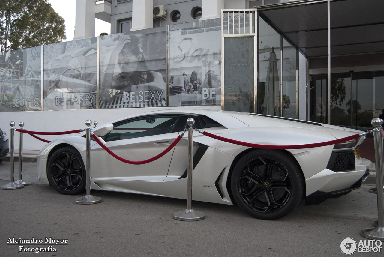 Lamborghini Aventador LP700-4