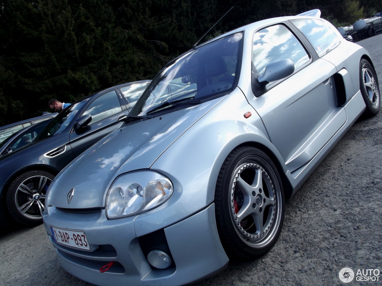 Renault Clio V6