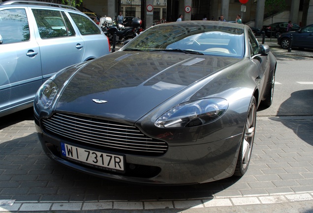 Aston Martin V8 Vantage