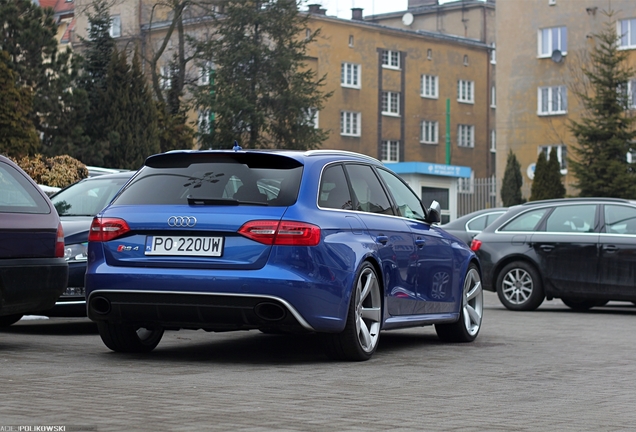 Audi RS4 Avant B8