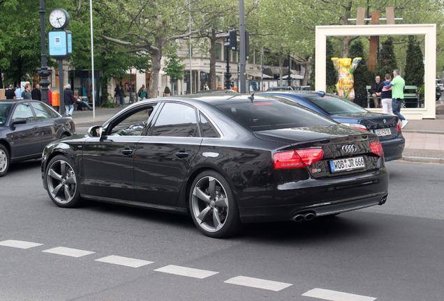 Audi S8 D4