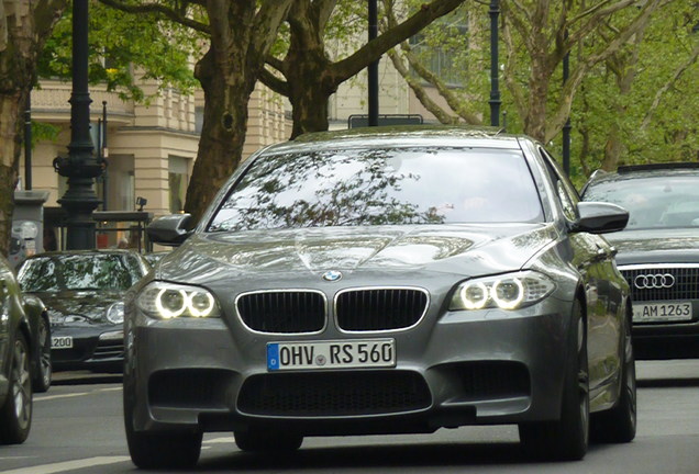 BMW M5 F10 2011