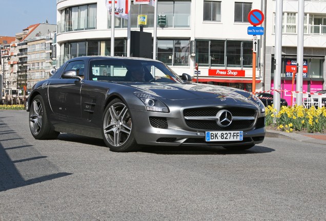 Mercedes-Benz SLS AMG