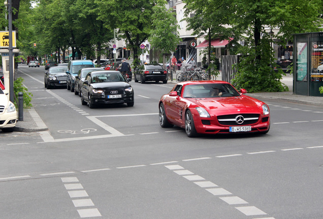 Mercedes-Benz SLS AMG