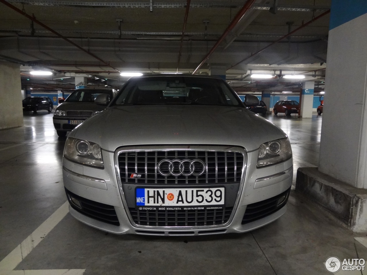 Audi S8 D3