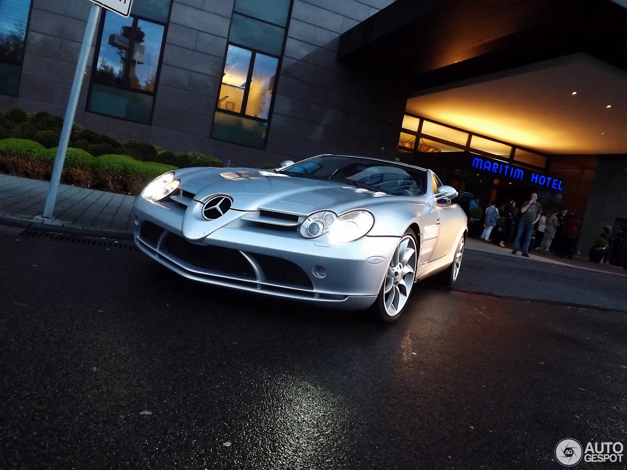 Mercedes-Benz SLR McLaren