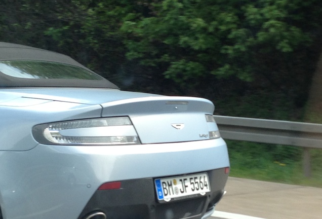 Aston Martin V8 Vantage Roadster 2012