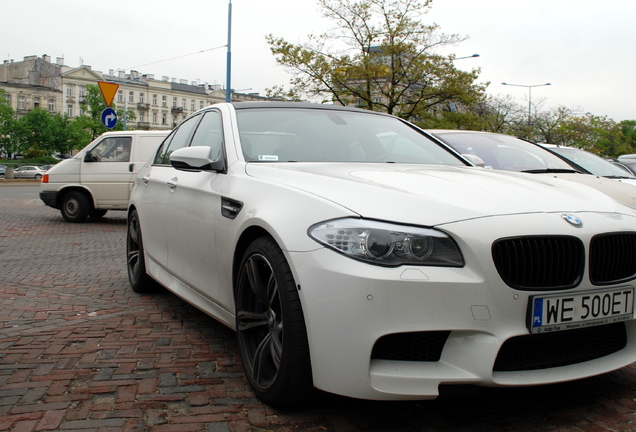 BMW M5 F10 2011