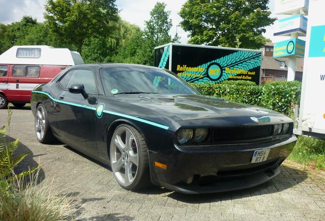 Dodge Challenger SRT-8