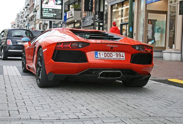 Lamborghini Aventador LP700-4