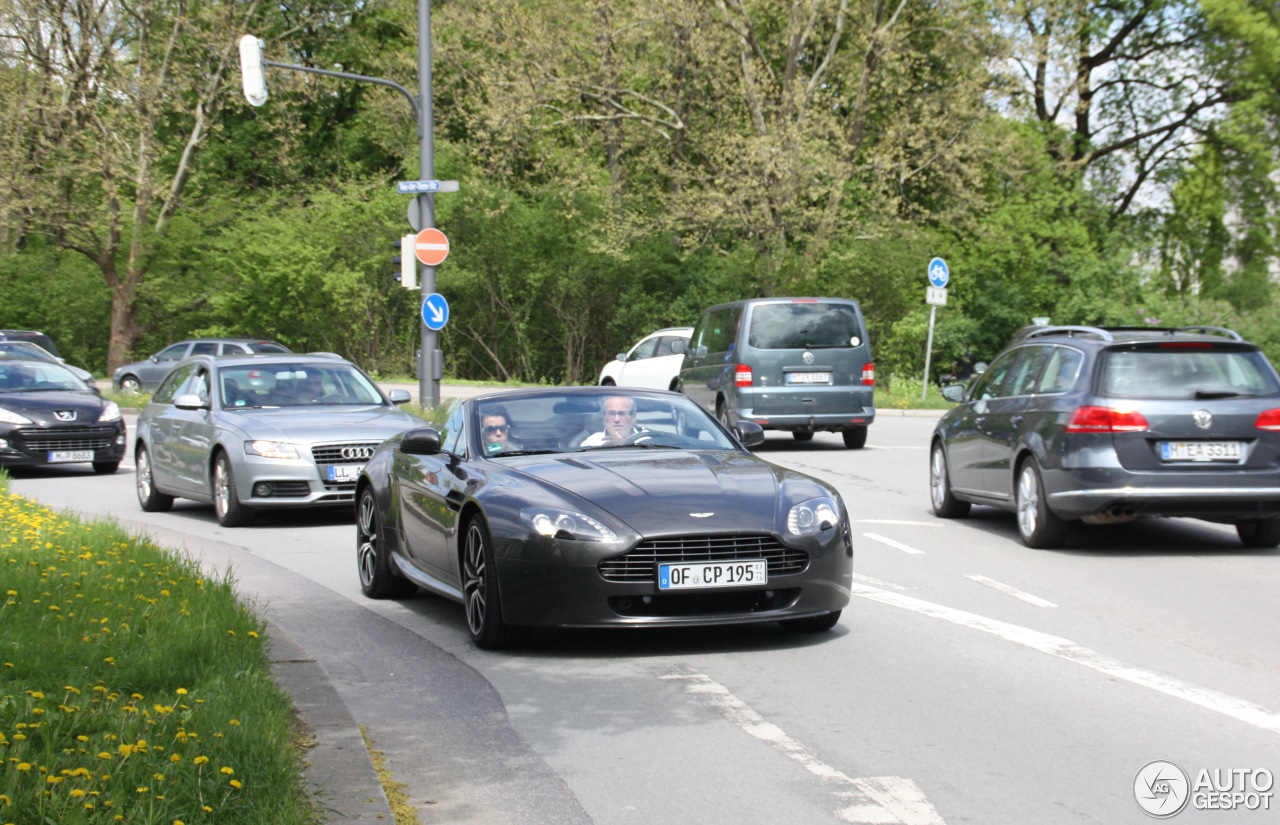 Aston Martin V8 Vantage Roadster 2012