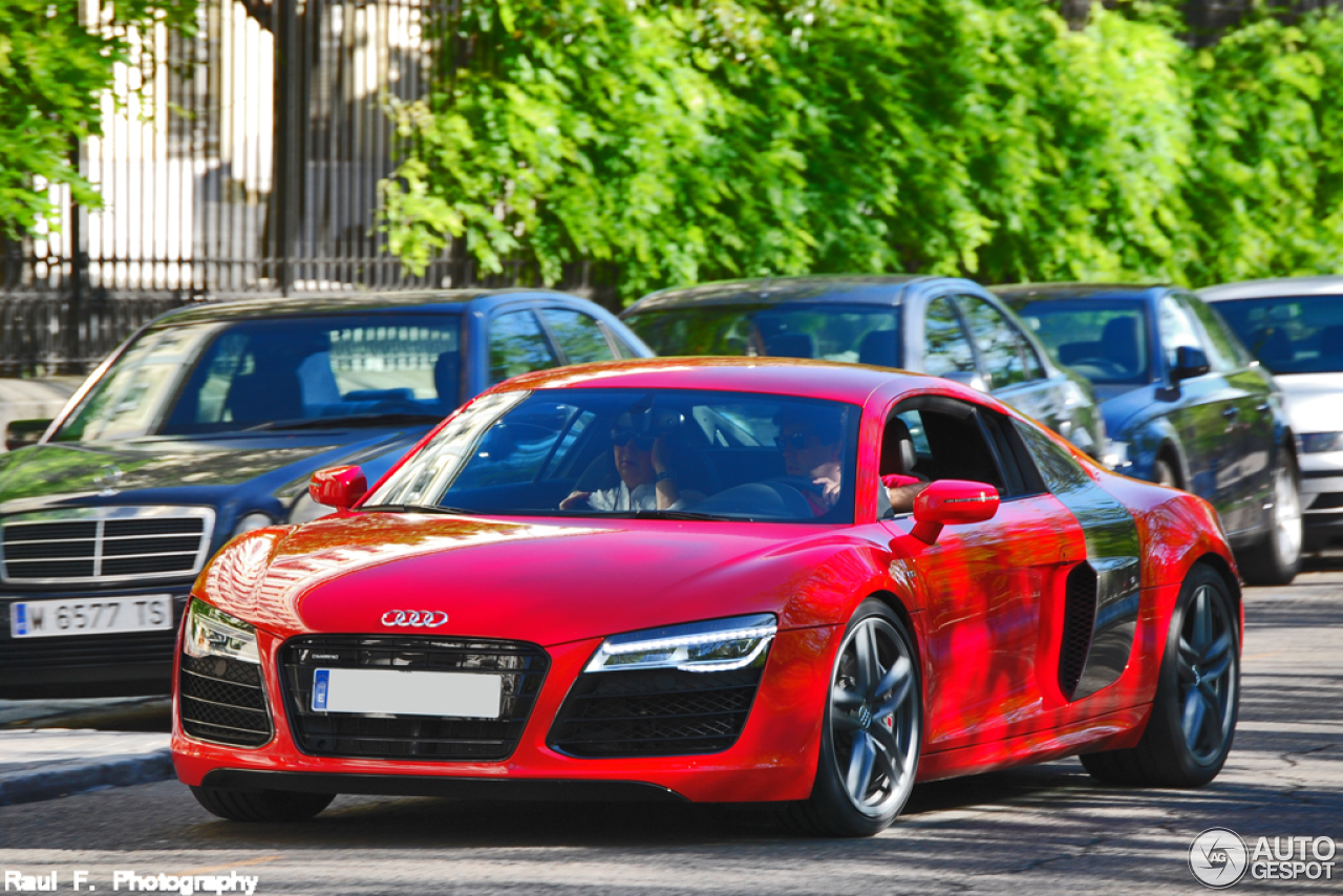 Audi R8 V10 2013