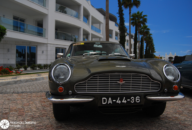 Aston Martin DB6 MKI