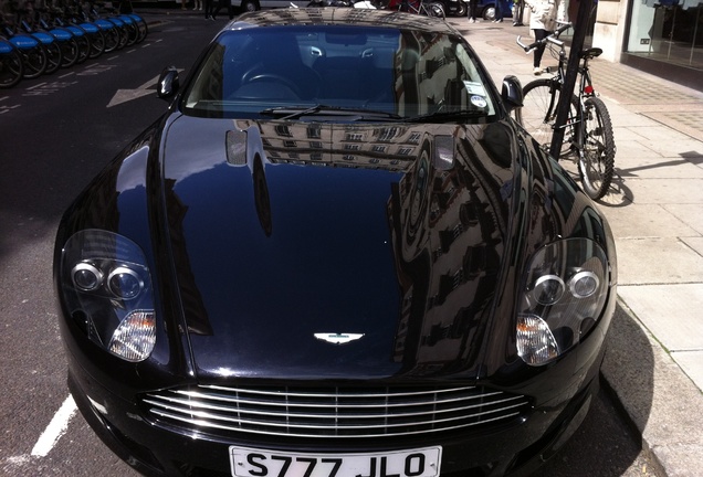 Aston Martin DB9