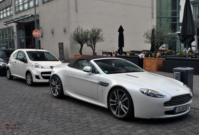 Aston Martin V8 Vantage Roadster