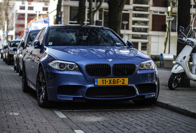 BMW M5 F10 2011