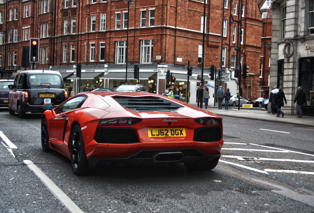 Lamborghini Aventador LP700-4