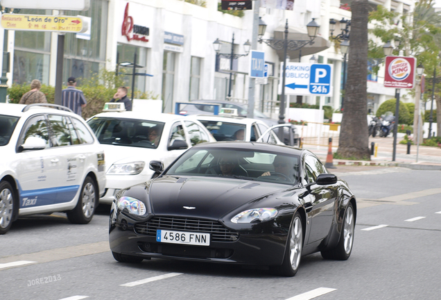 Aston Martin V8 Vantage