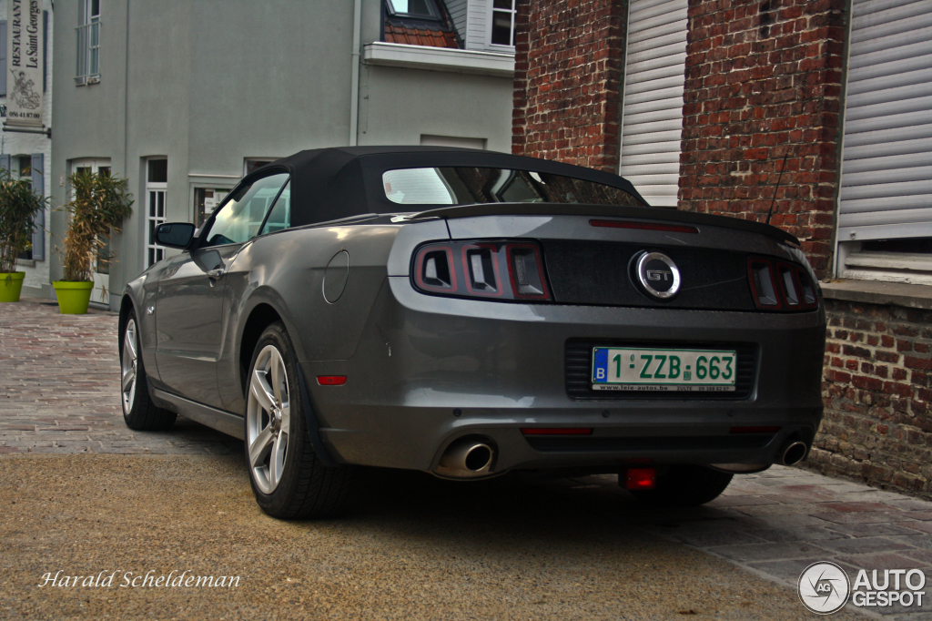 Ford Mustang GT Convertible 2013