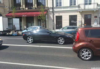 Aston Martin DB9