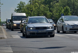 Audi RS4 Avant B5