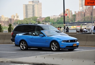 Ford Mustang GT Convertible 2011