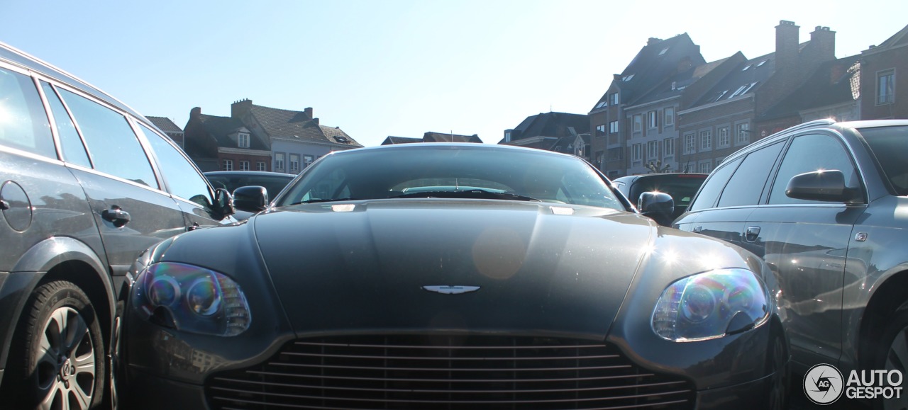 Aston Martin V8 Vantage