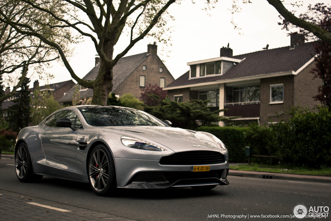 Aston Martin Vanquish 2013