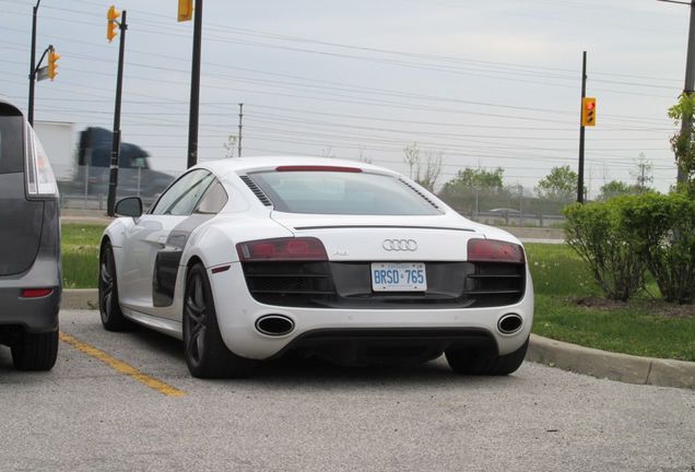 Audi R8 V10