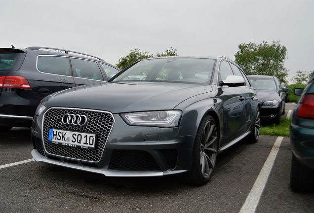 Audi RS4 Avant B8