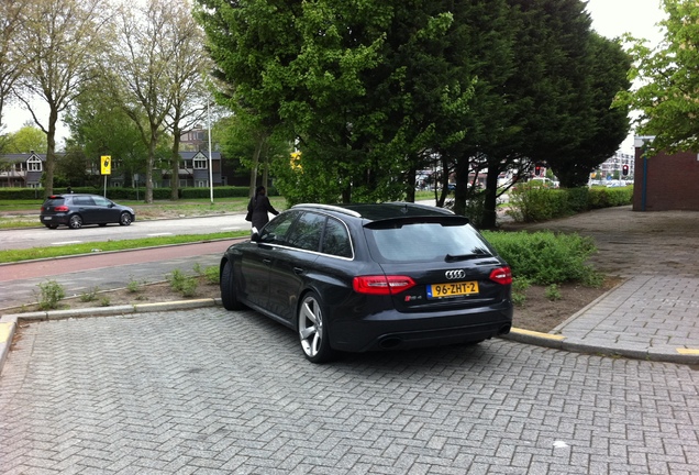 Audi RS4 Avant B8