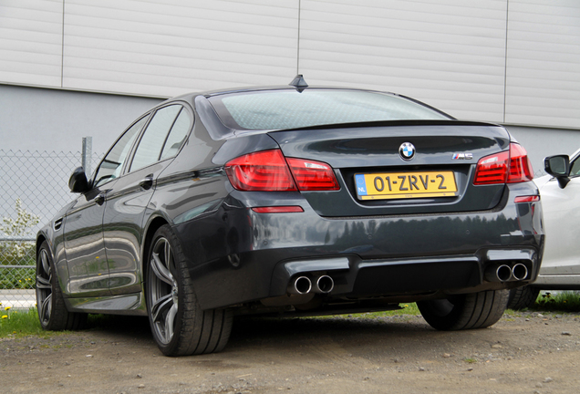 BMW M5 F10 2011