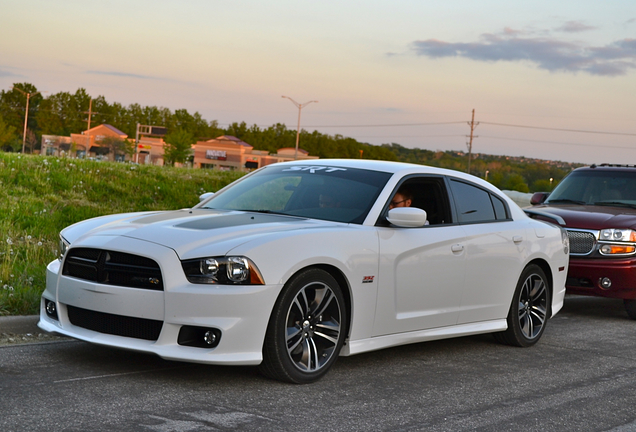 Dodge Charger SRT-8 Super Bee 2012