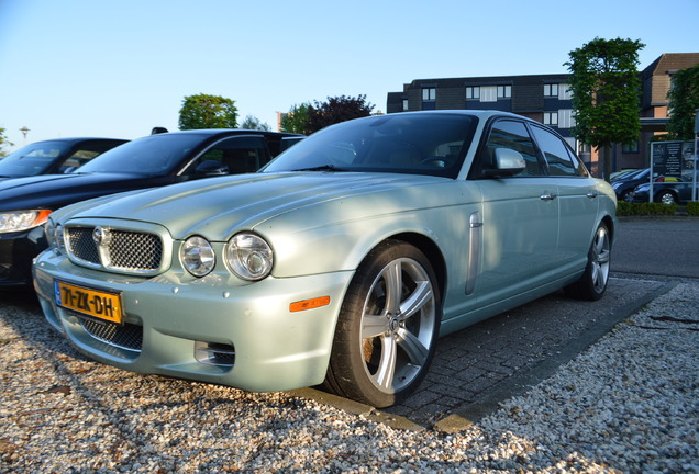 Jaguar XJR