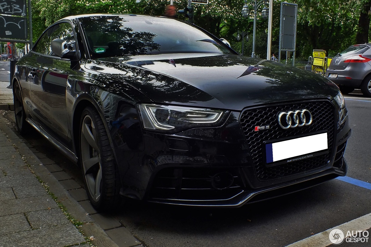 Audi RS5 B8 2012