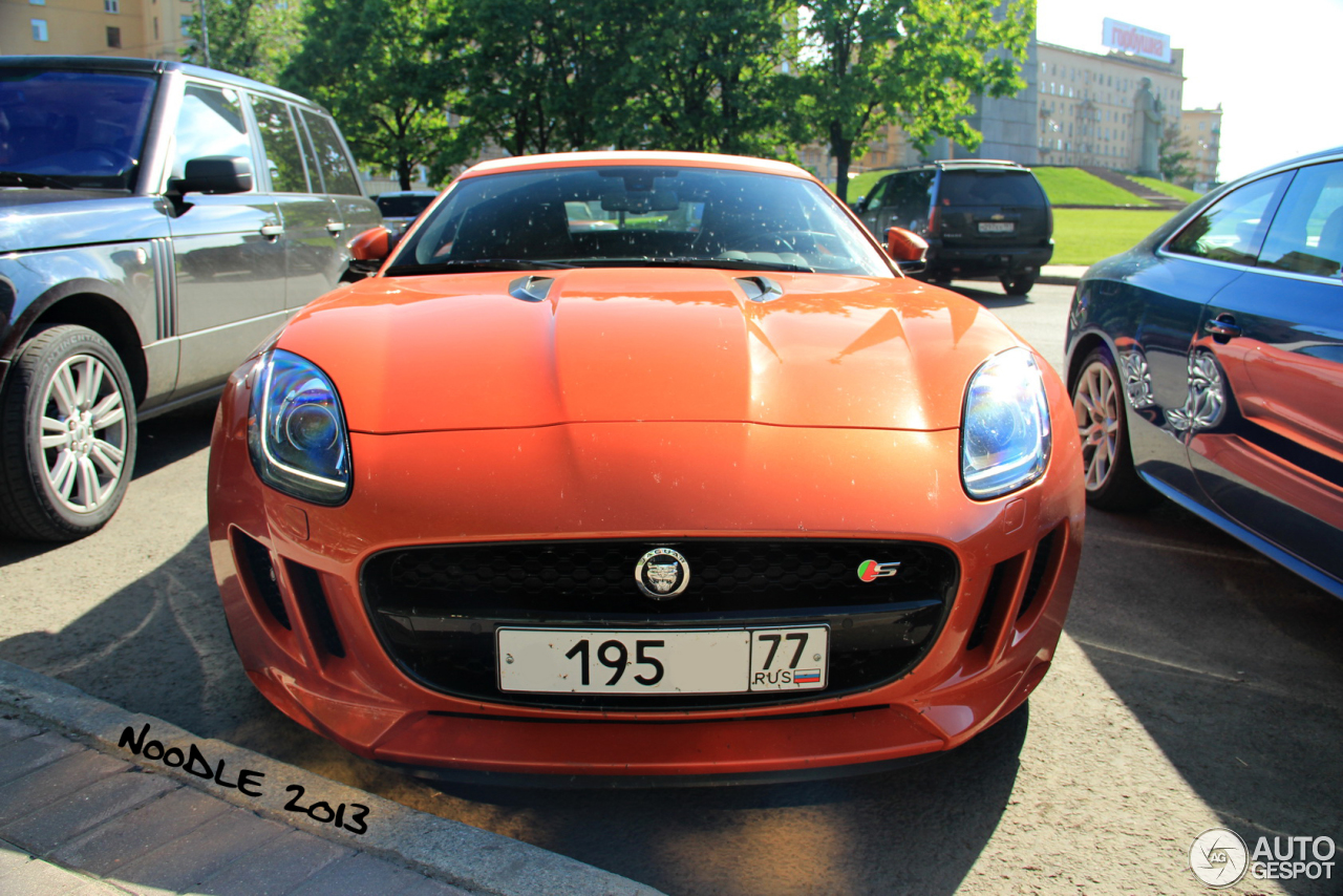 Jaguar F-TYPE S V8 Convertible