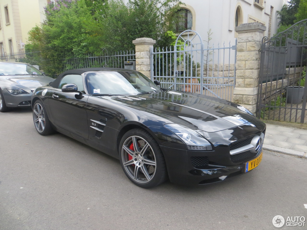 Mercedes-Benz SLS AMG Roadster