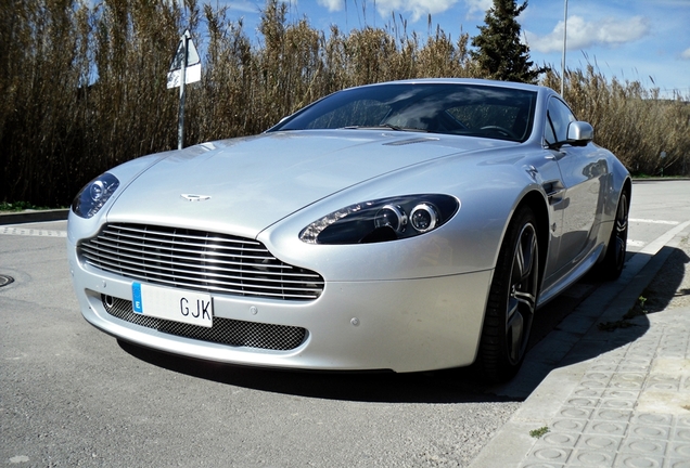 Aston Martin V8 Vantage N400