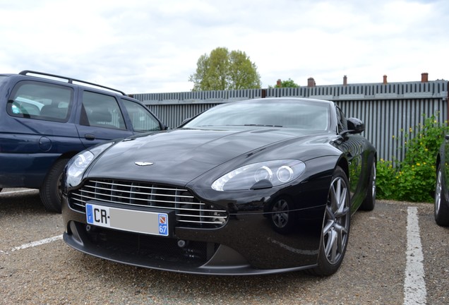 Aston Martin V8 Vantage S