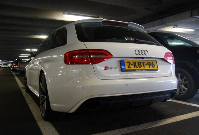 Audi RS4 Avant B8