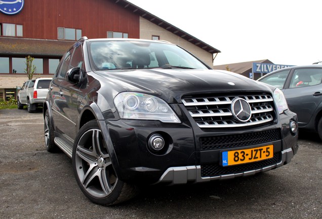 Mercedes-Benz ML 63 AMG 10th Anniversary