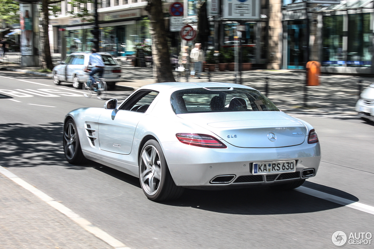 Mercedes-Benz SLS AMG