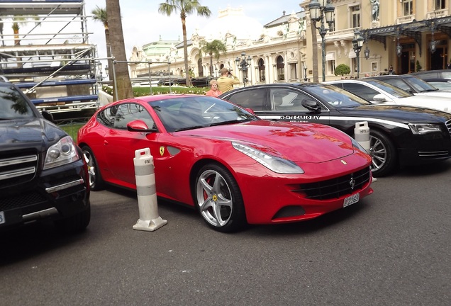 Ferrari FF