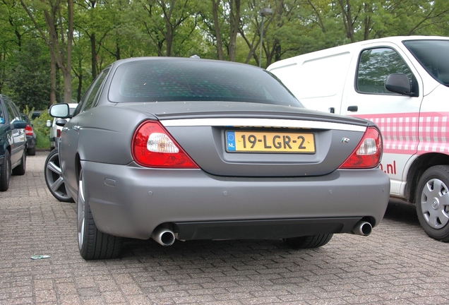 Jaguar XJR Portfolio