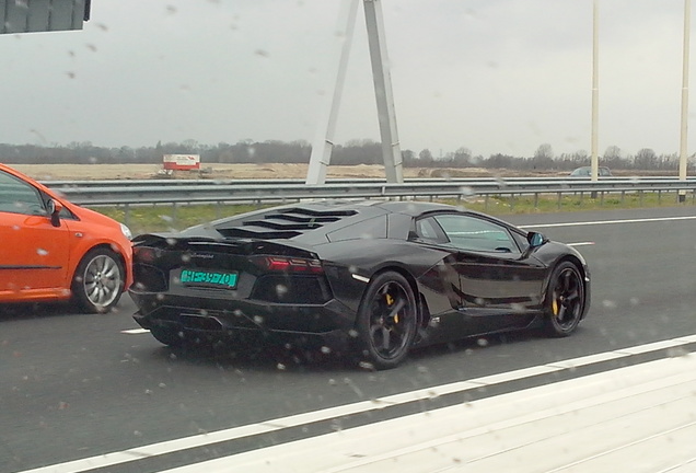 Lamborghini Aventador LP700-4